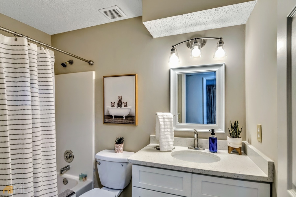 2025 Winsburg Drive Nw - Photo 13