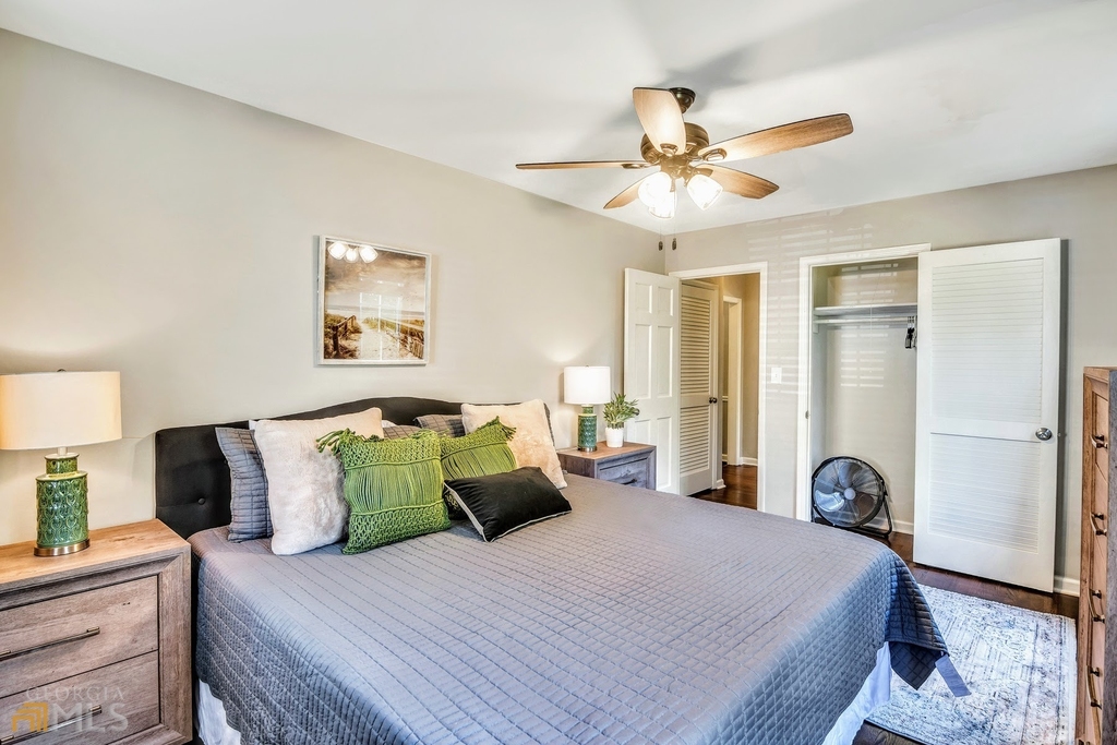2532 Lakebrook Court - Photo 21