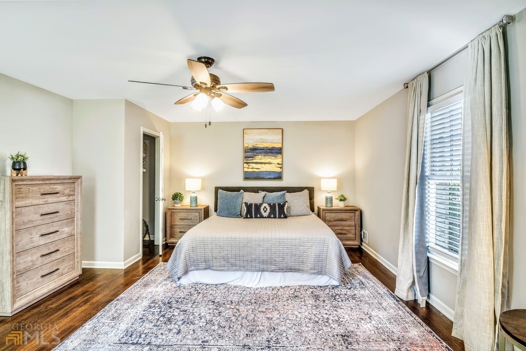 2532 Lakebrook Court - Photo 12