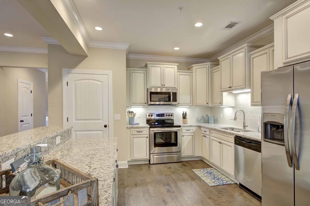 205 Mariners Circle - Photo 10