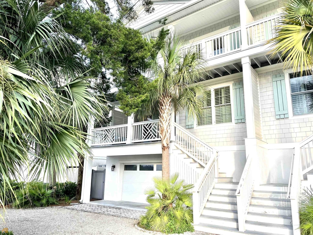 1548 Ocean Boulevard - Photo 1