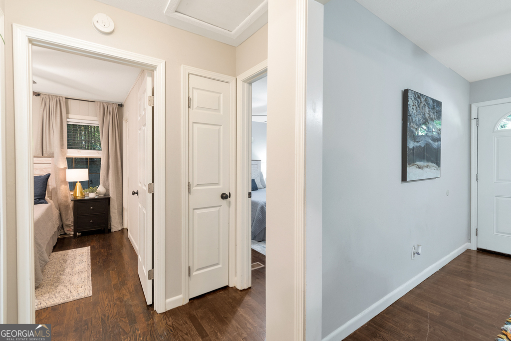 240 Lake Drive - Photo 9