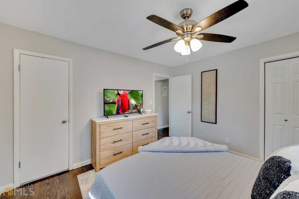 654 Joel Drive - Photo 18