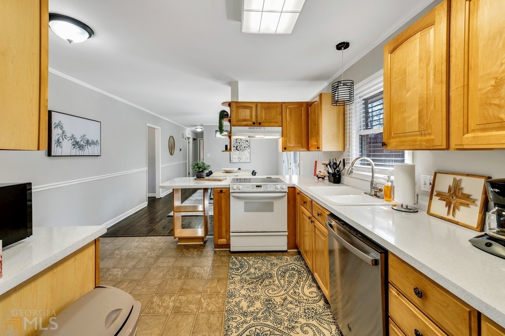 654 Joel Drive - Photo 4
