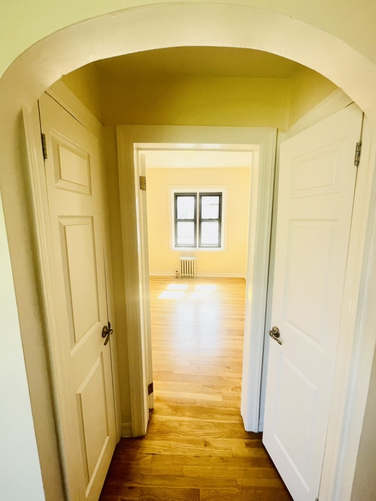 212 Grand Street - Photo 2