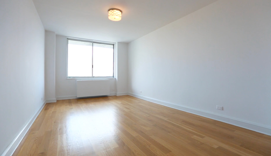 West End Avenue - Photo 3