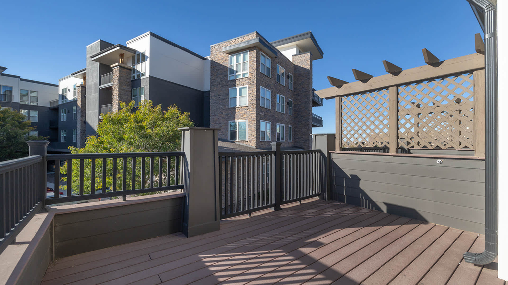 14770 Orchard Pkwy - Photo 27