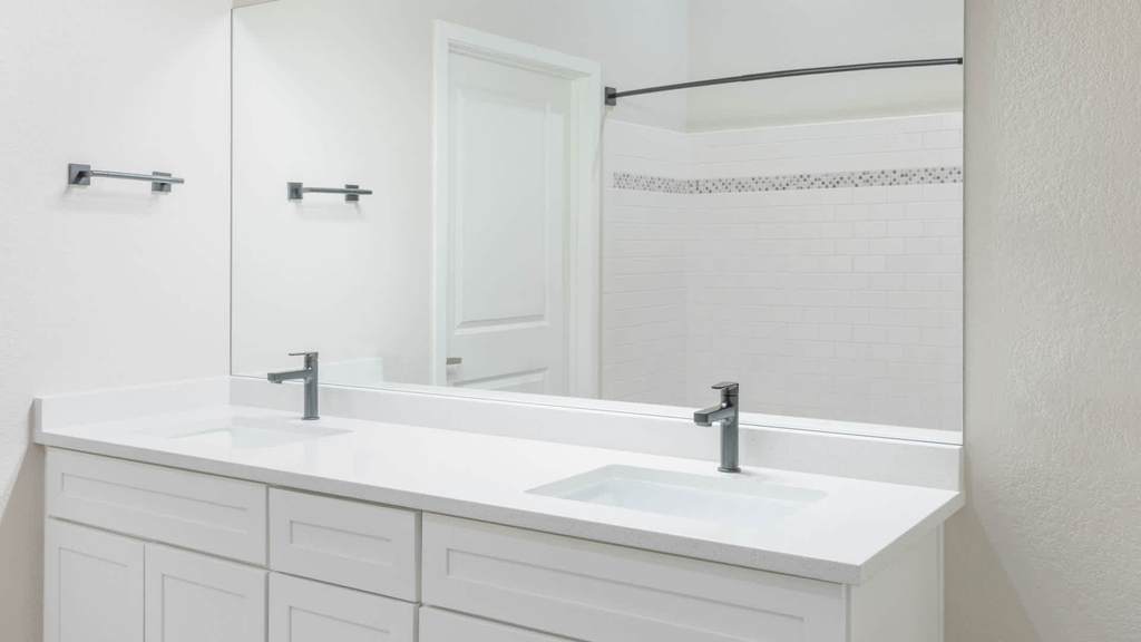 14770 Orchard Pkwy - Photo 31