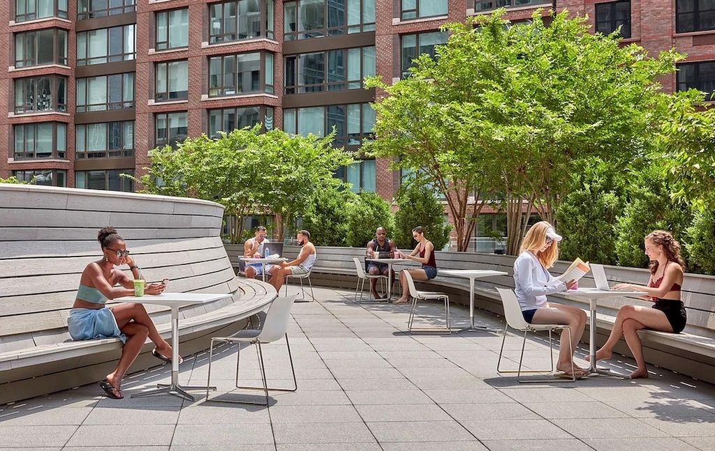 West 54th Street - Photo 11