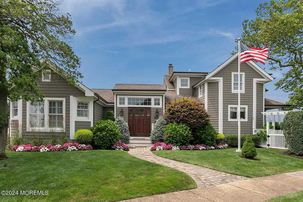208 Neptune Place - Photo 2