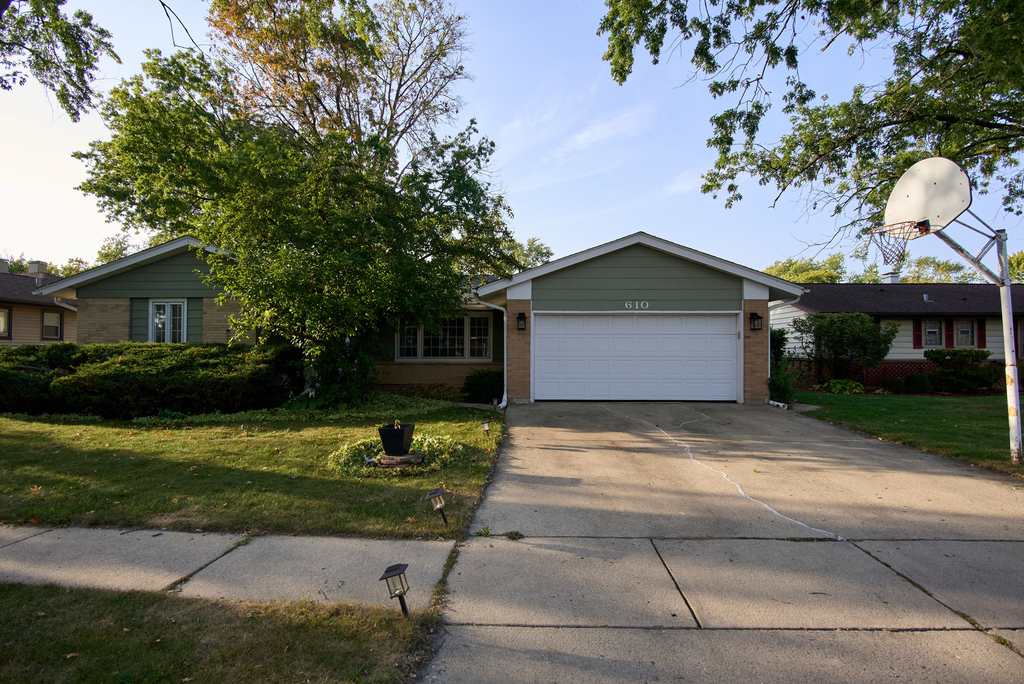 610 Walnut Lane - Photo 0