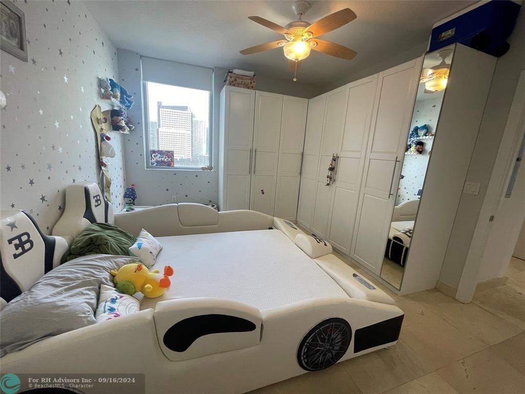 1060 Brickell Ave - Photo 19