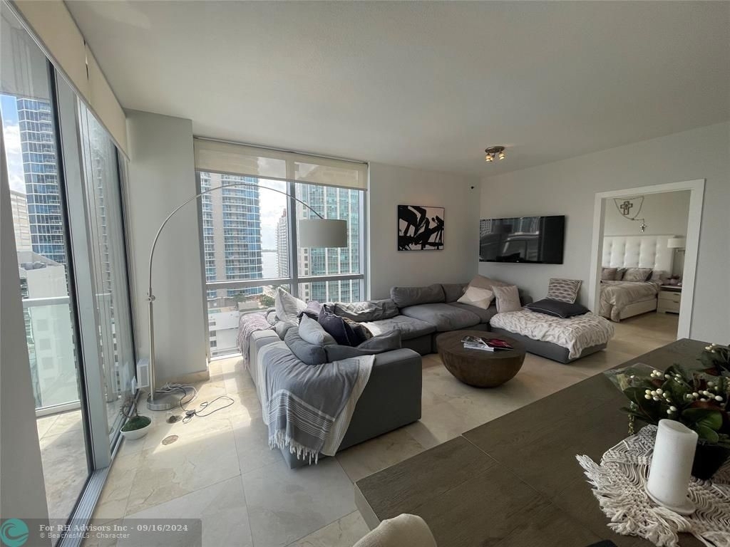 1060 Brickell Ave - Photo 5