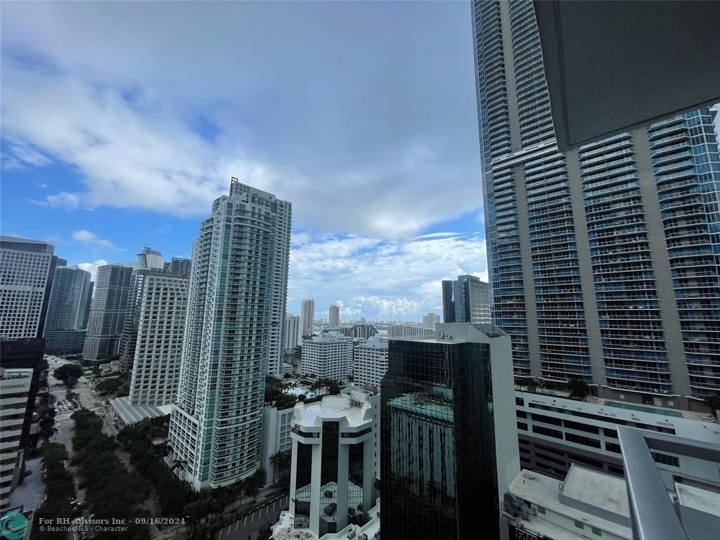 1060 Brickell Ave - Photo 35