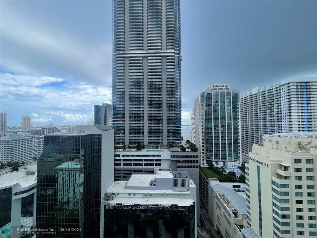 1060 Brickell Ave - Photo 2