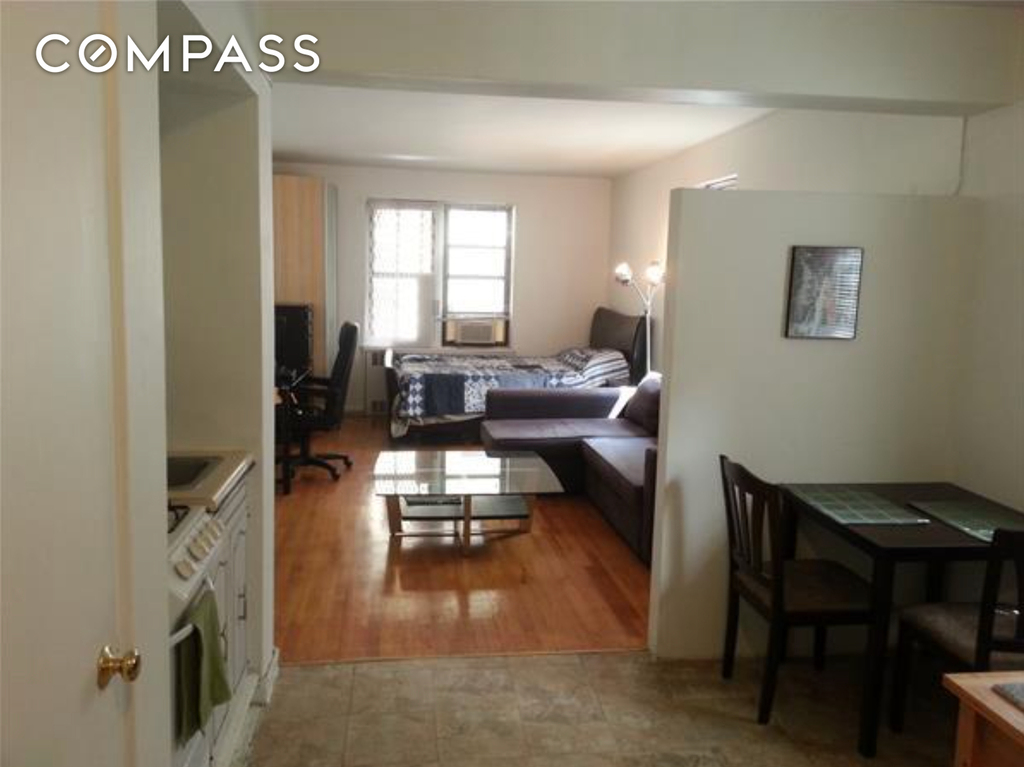 315 E 56th St - Photo 1