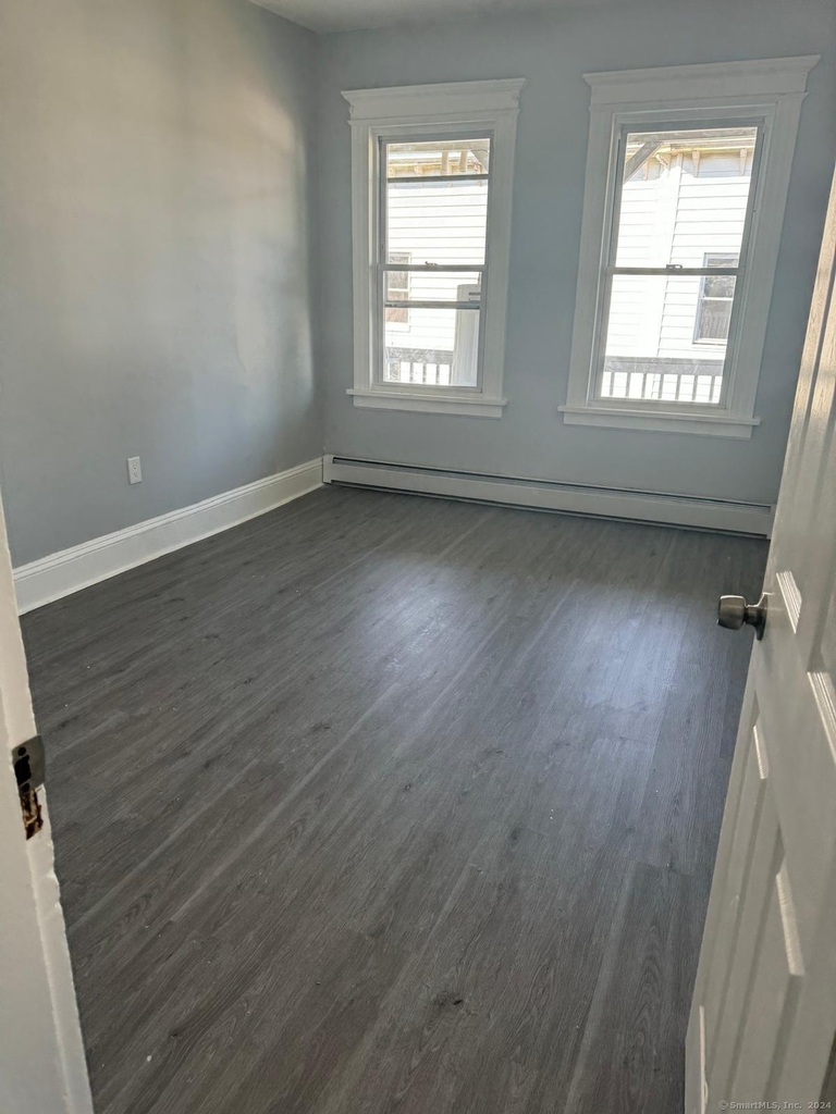 2336 Barnum Avenue - Photo 12