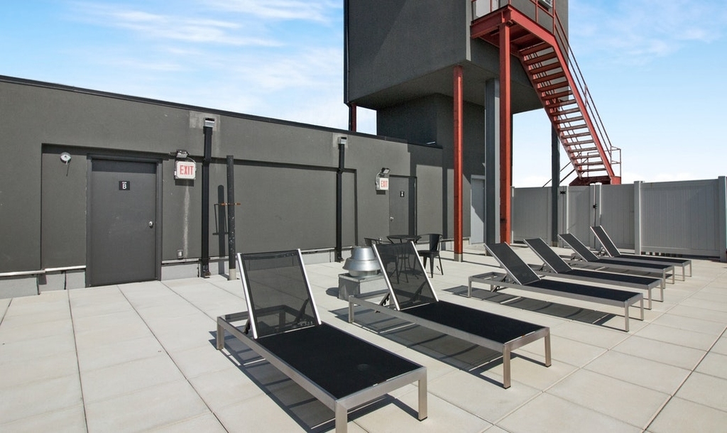 1543 East 19th Street - Photo 9