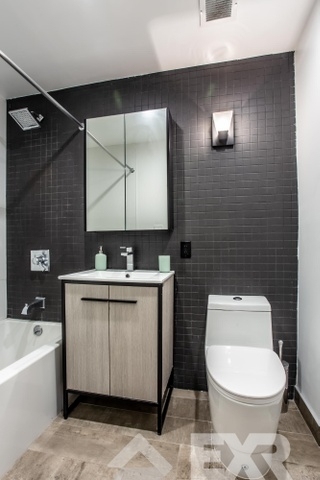 1543 East 19th Street - Photo 7