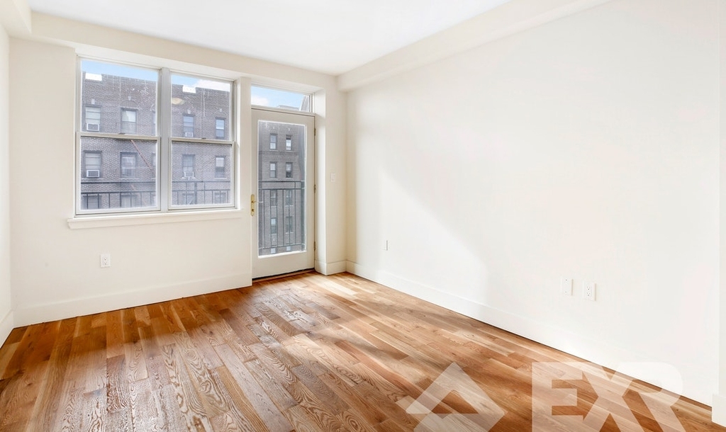 1543 East 19th Street - Photo 6