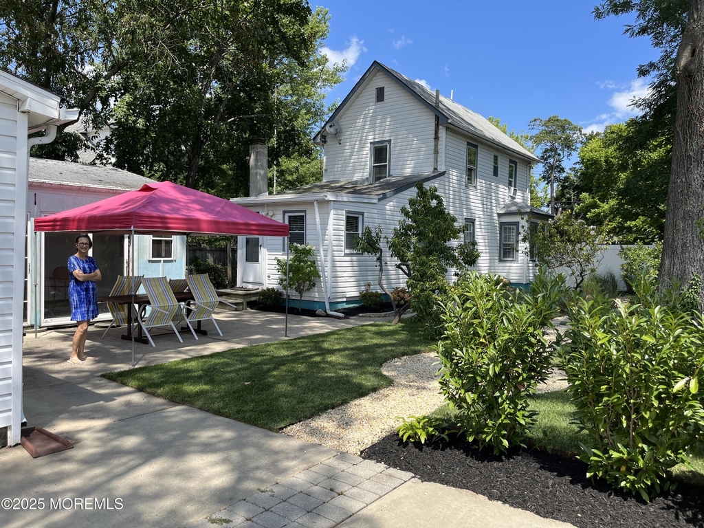 819 Dunlewy Street - Photo 33
