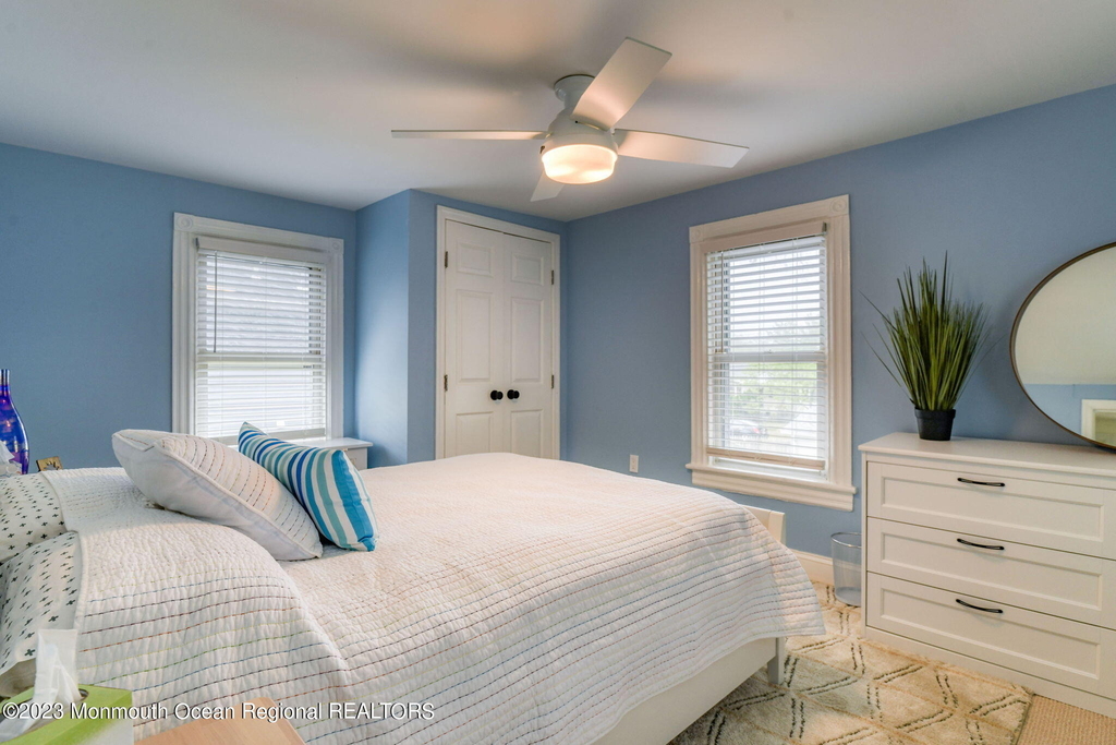 819 Dunlewy Street - Photo 23