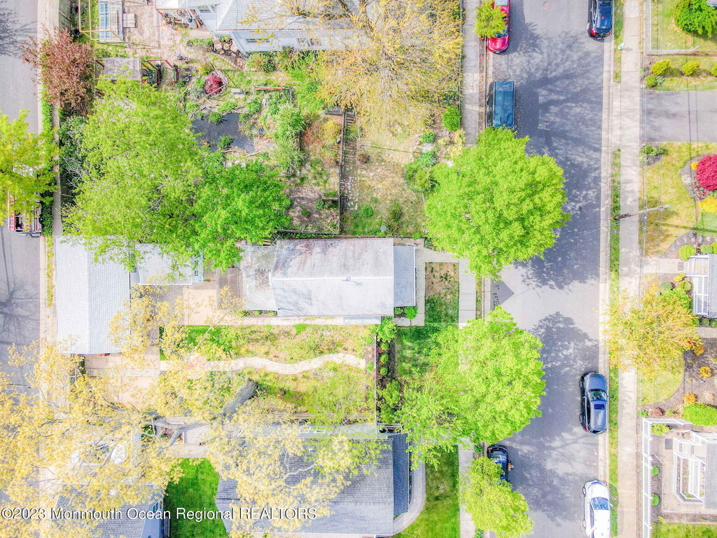 819 Dunlewy Street - Photo 34
