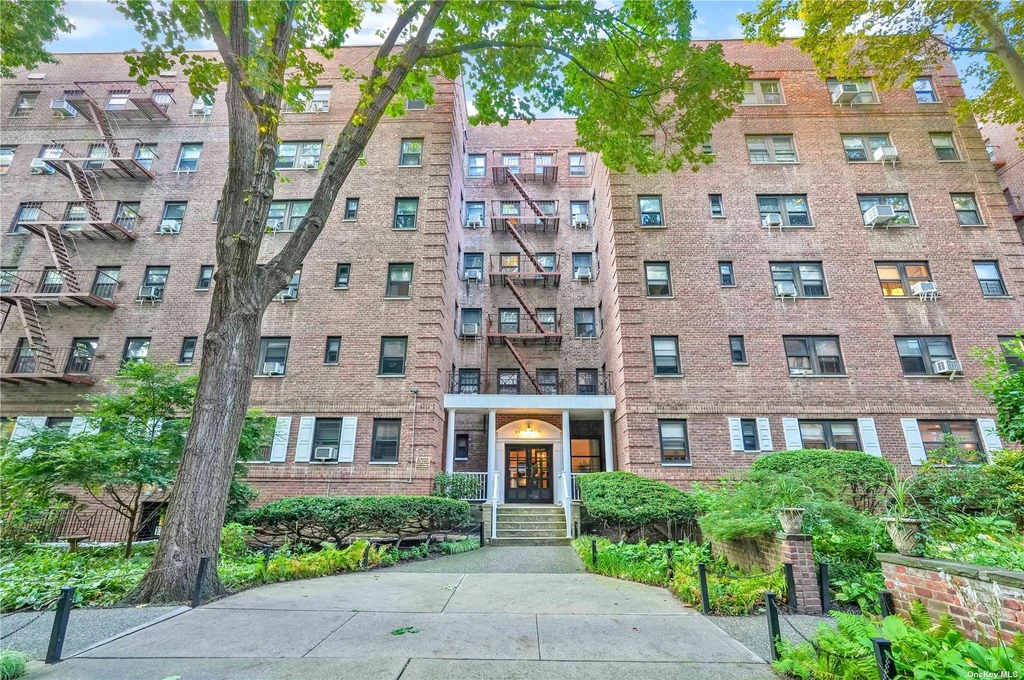 83-75 118th Street - Photo 1