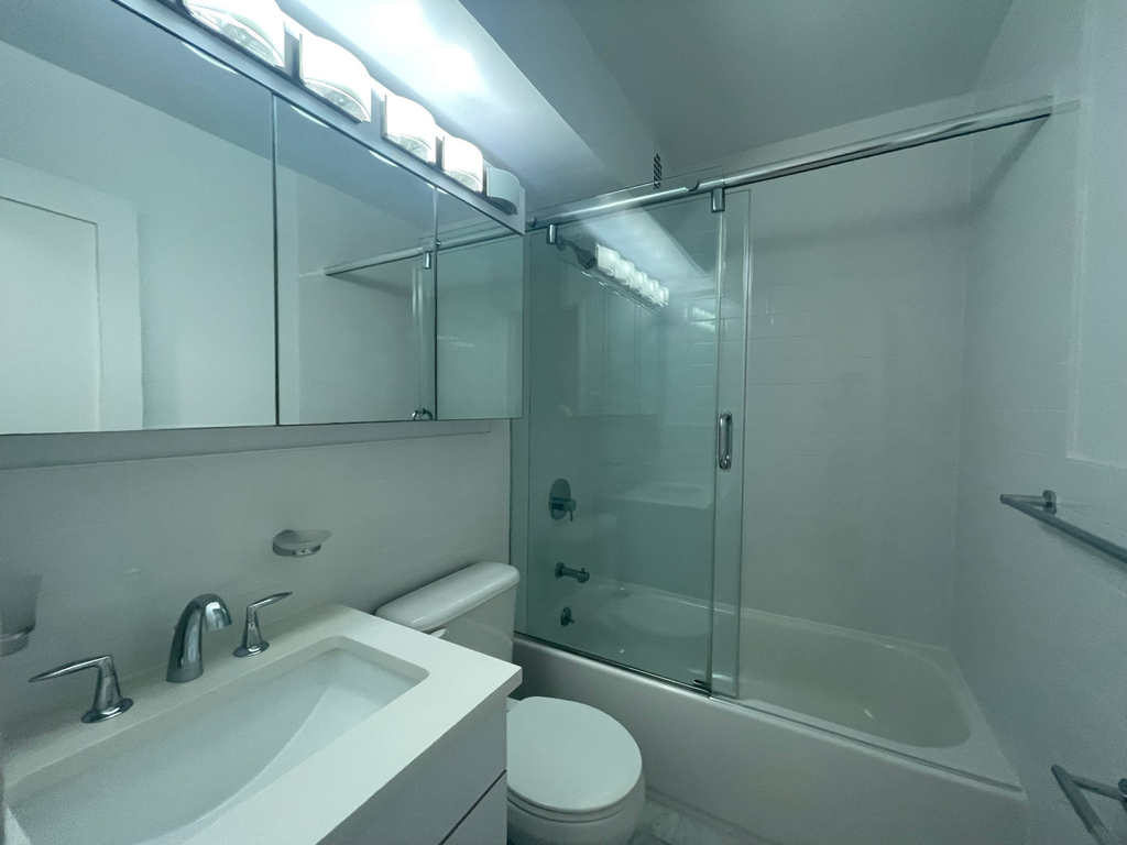 East 56th Street - Photo 2