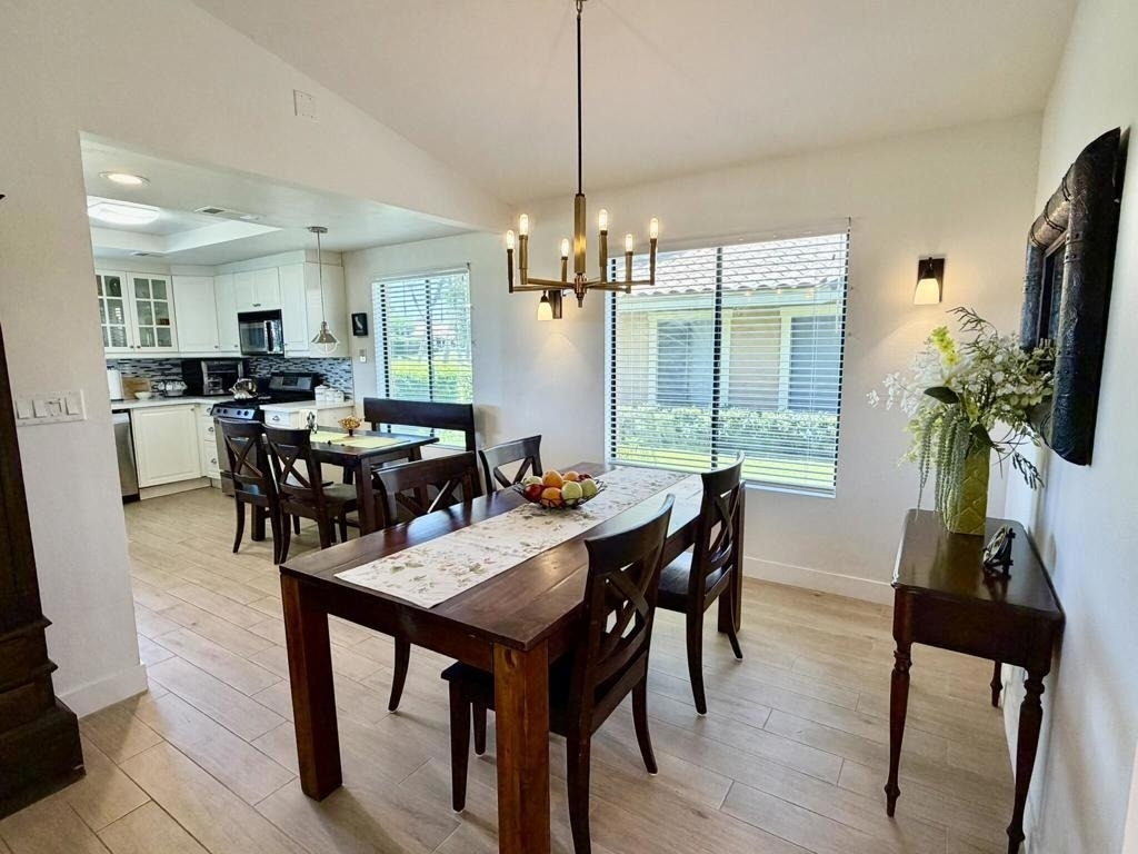 144 Las Lomas - Photo 4