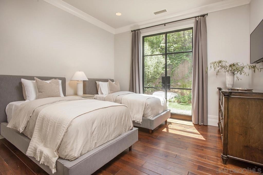 443 11th Street - Photo 27
