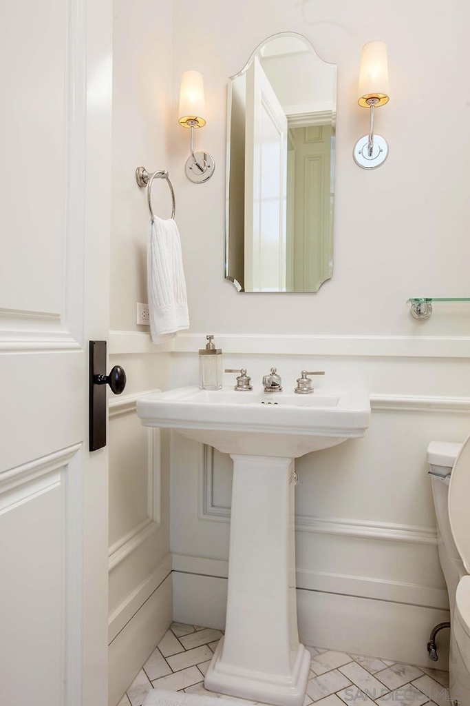 443 11th Street - Photo 29