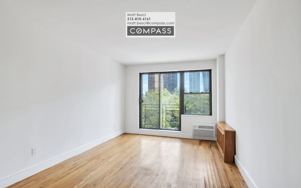 655 2nd Avenue - Photo 3