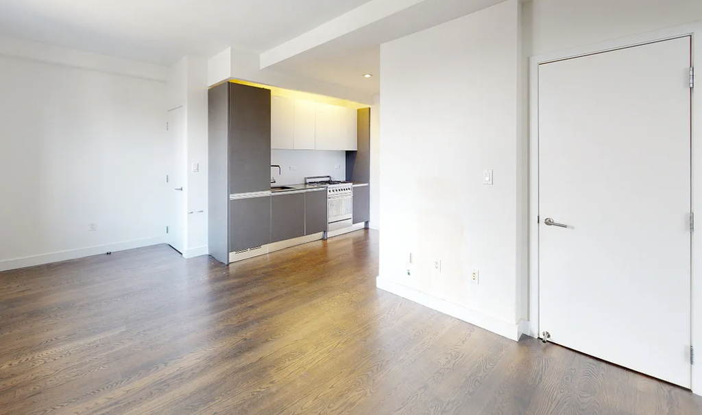 West 92 St  - Photo 0