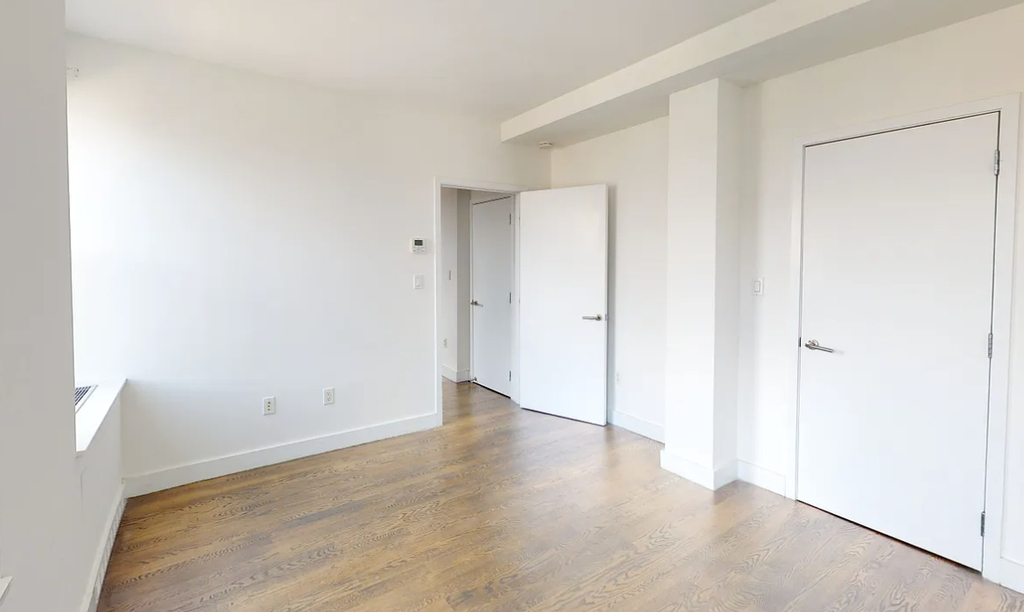West 92 St  - Photo 3