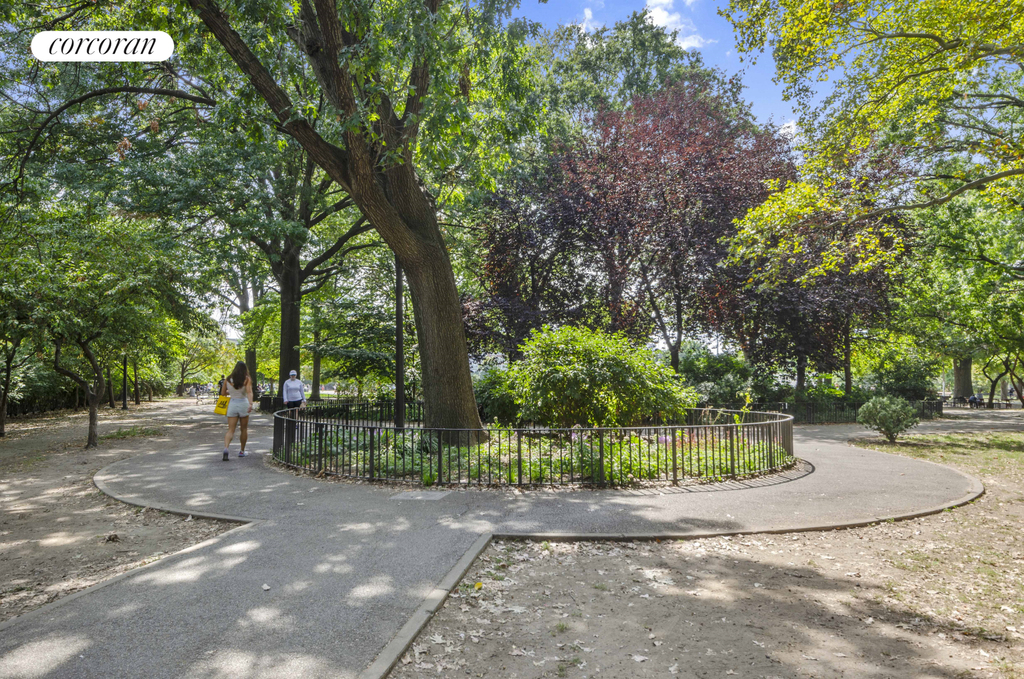 356 Leonard Street - Photo 11