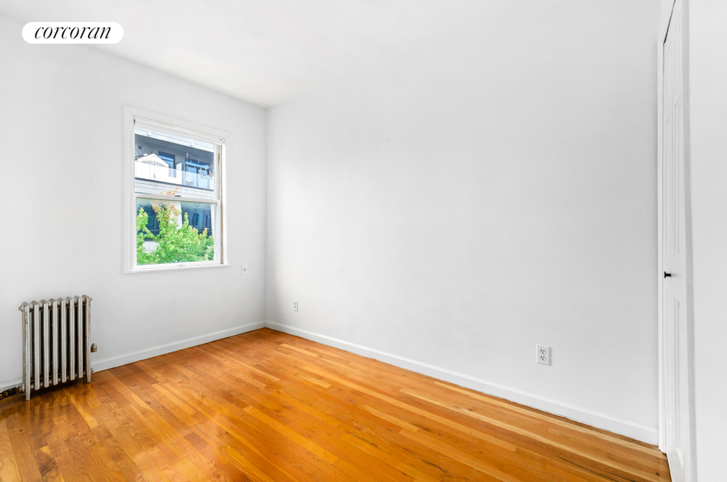 356 Leonard Street - Photo 5