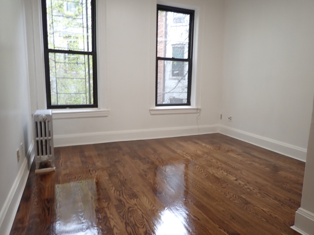 1559 Eastern Parkway - Photo 6