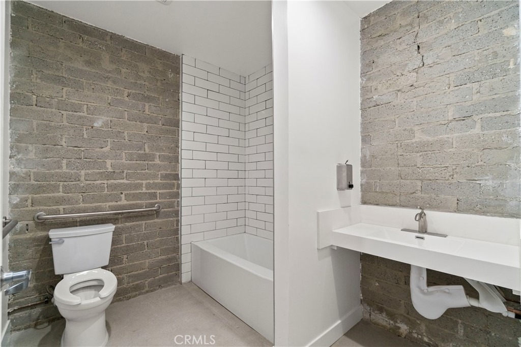 1901 S Pacific Avenue - Photo 4