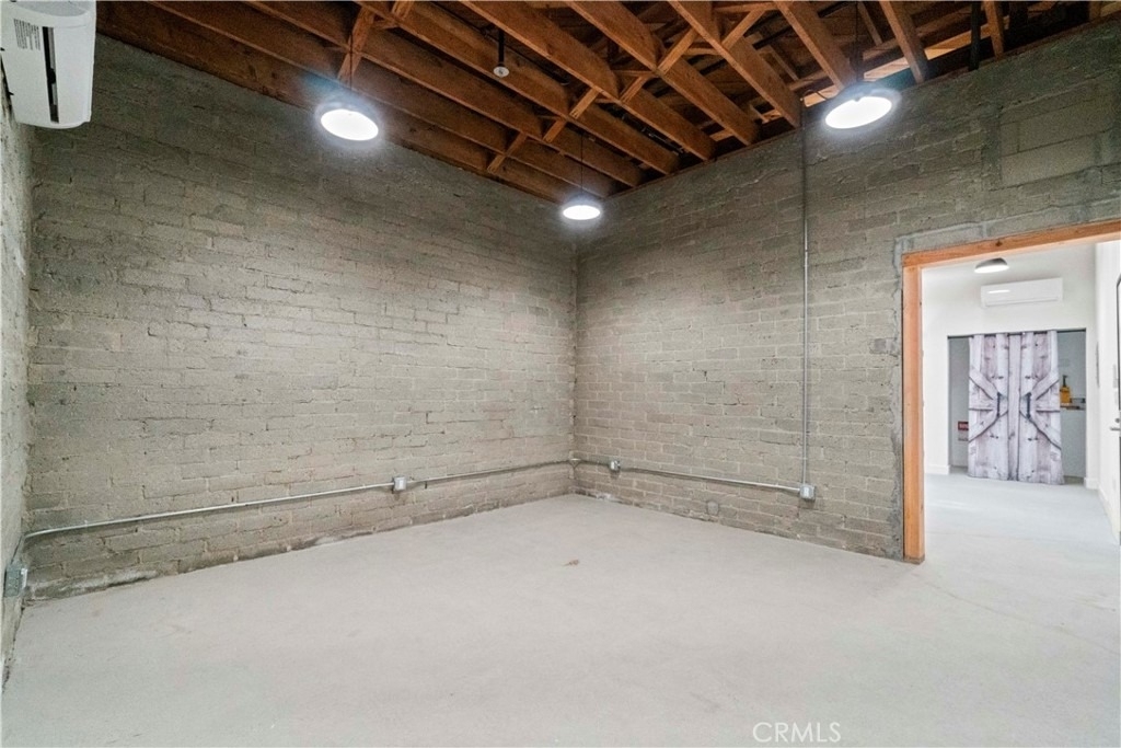 1901 S Pacific Avenue - Photo 2