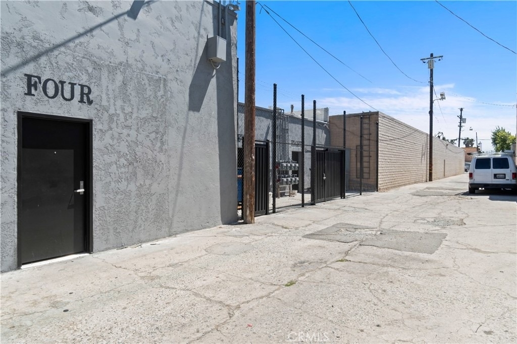 1901 S Pacific Avenue - Photo 9
