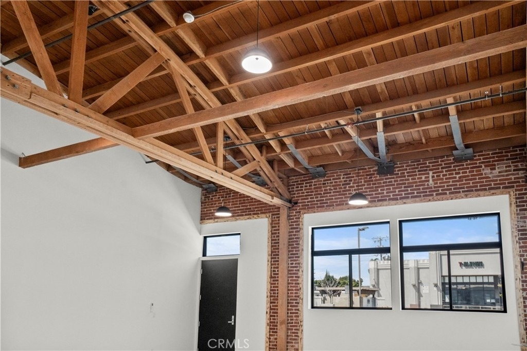 1901 S Pacific Avenue - Photo 4