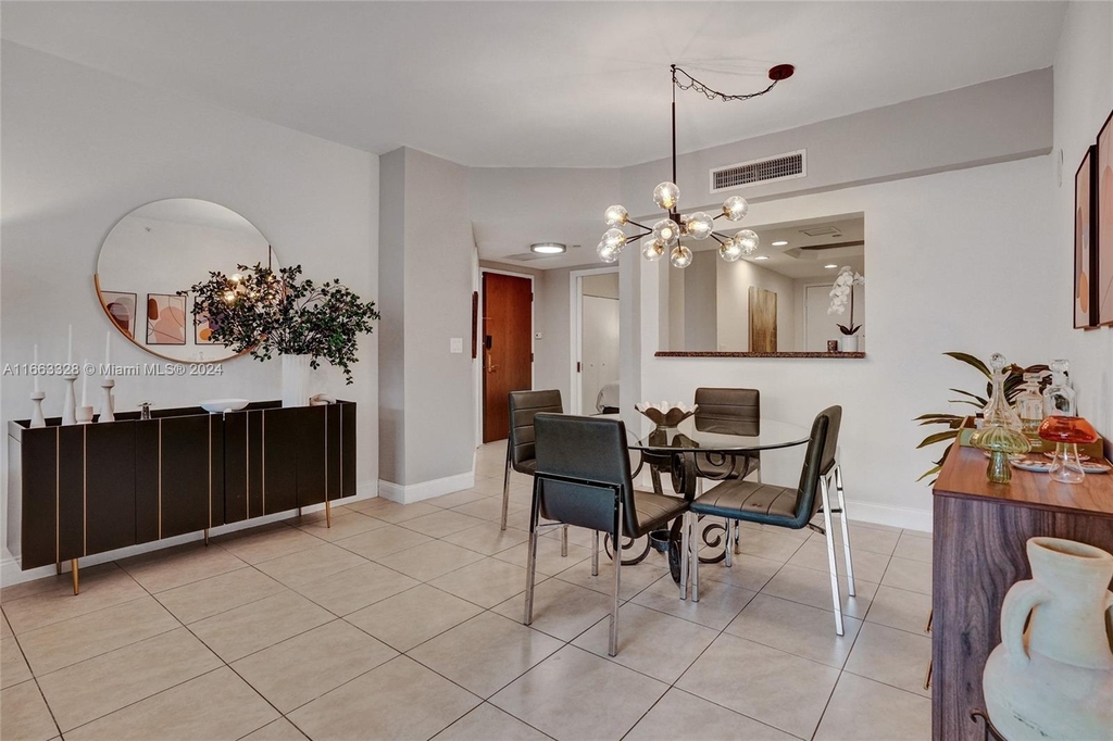 9559 Collins Ave - Photo 6