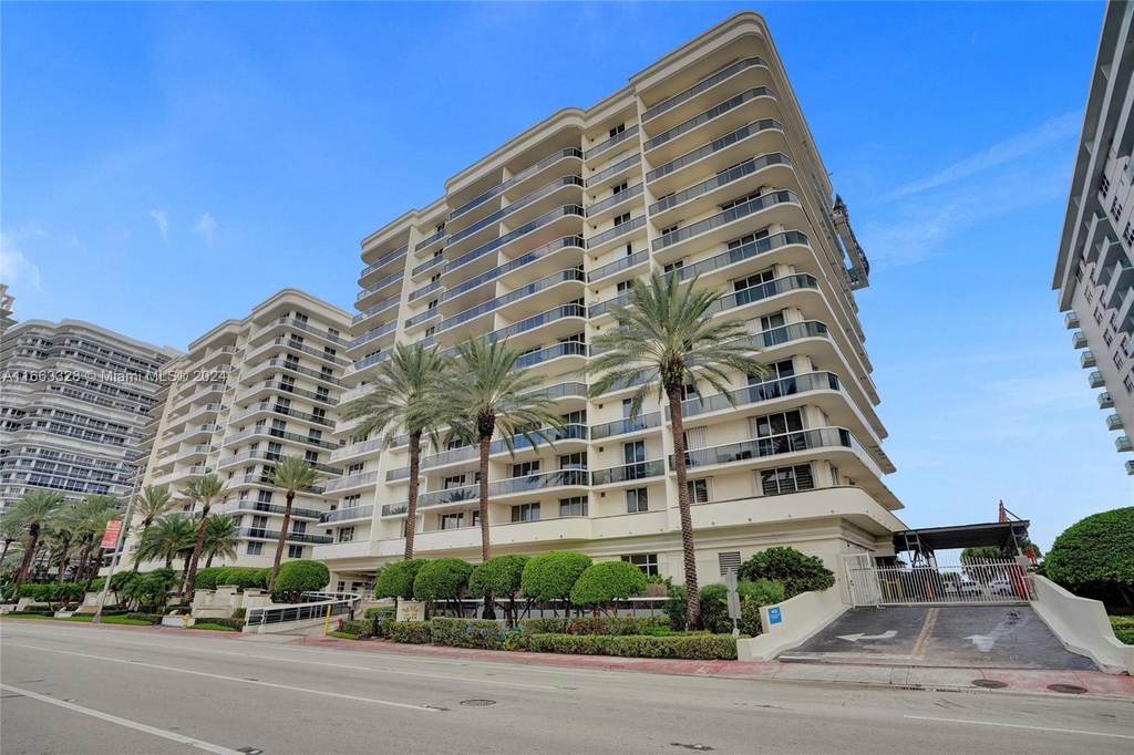 9559 Collins Ave - Photo 46