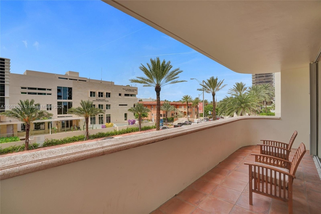 9559 Collins Ave - Photo 27