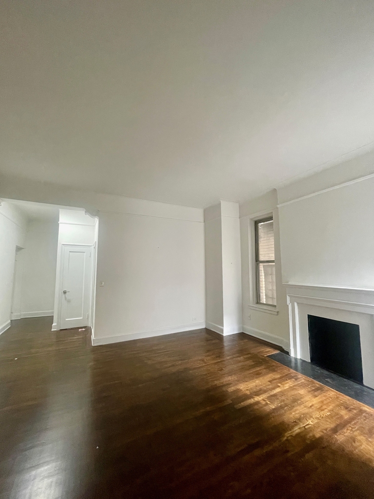 106 E 81st St. at Park Avenue - Photo 2