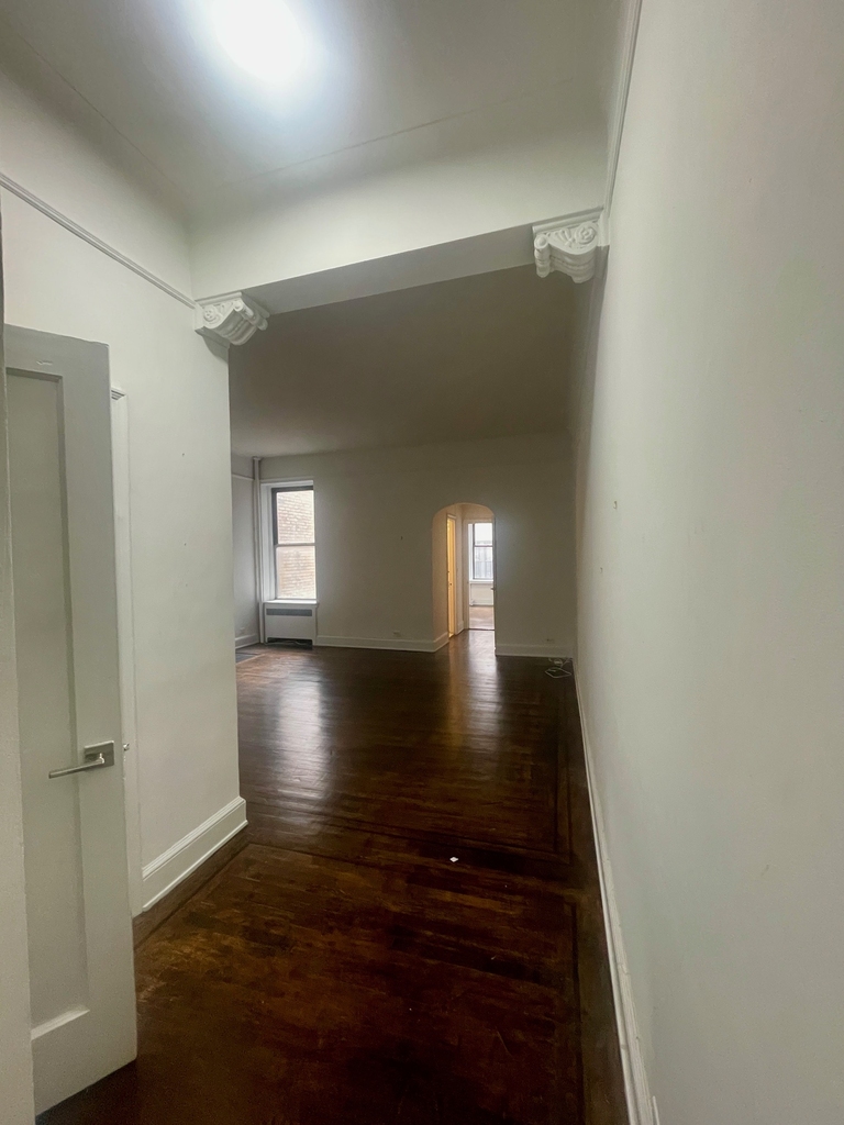 106 E 81st St. at Park Avenue - Photo 3