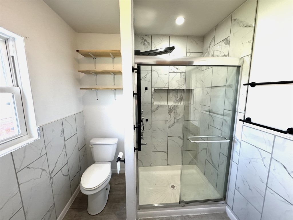 222 Roosevelt Avenue N - Photo 11