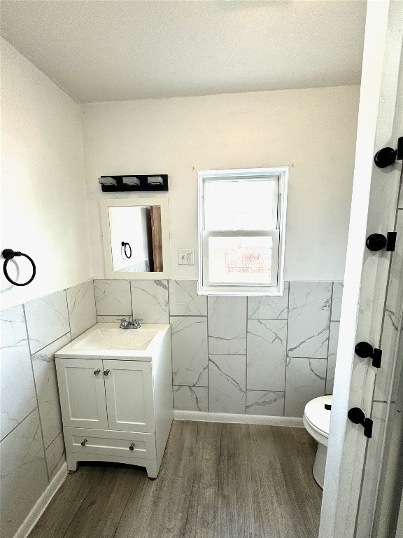222 Roosevelt Avenue N - Photo 10