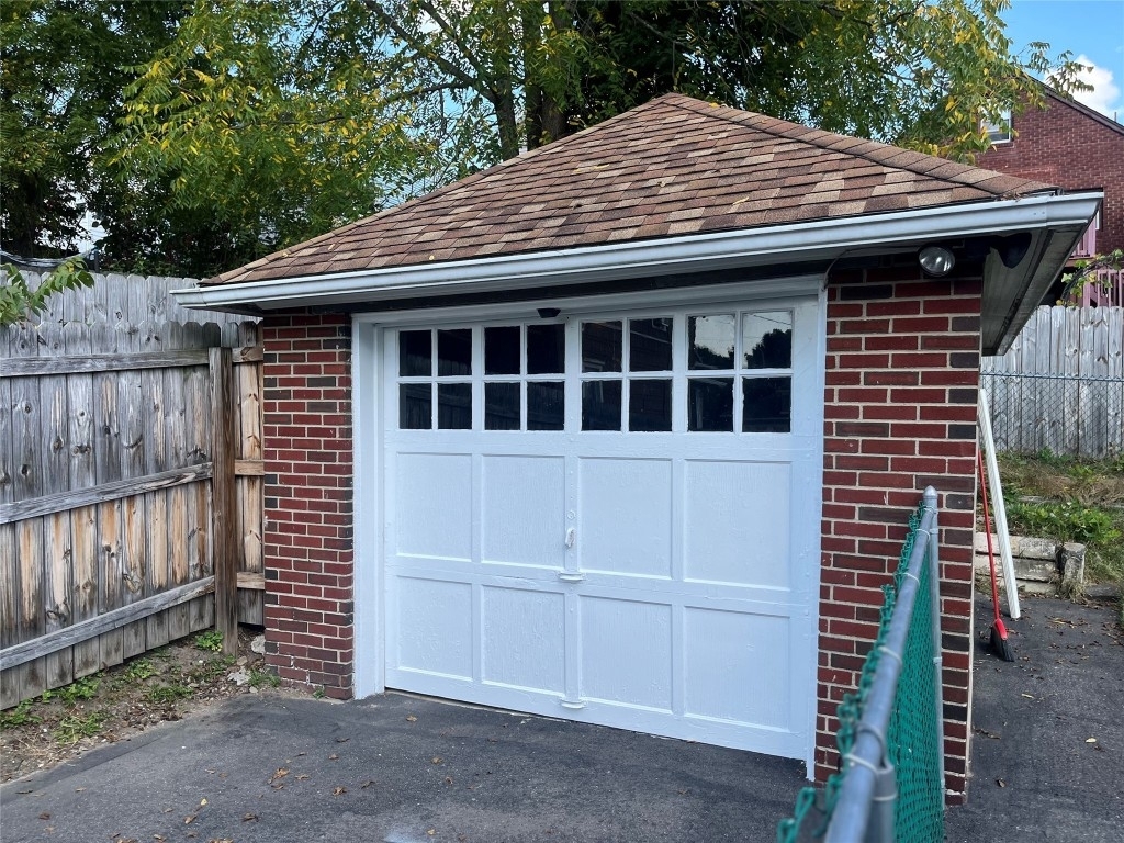 110 Hayes Avenue - Photo 4